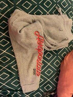 Cozy fleece lined Aeropostale Sweatpants